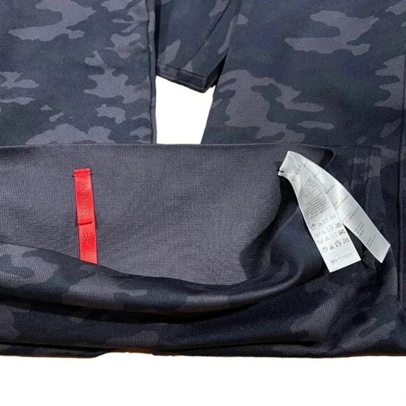 Spanx Womens Camo Leggings Look At Me Now Seamless Size XL NWOT - Picture 11 of 11